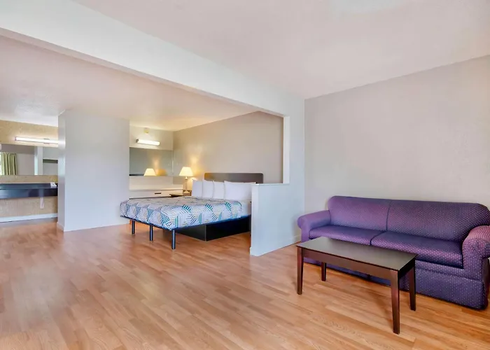 Motel 6-Springfield, OH